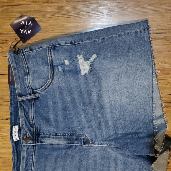 ♦️♦️ SOLD ♦️♦️AVA & VIV Short - Picture 2 of 5